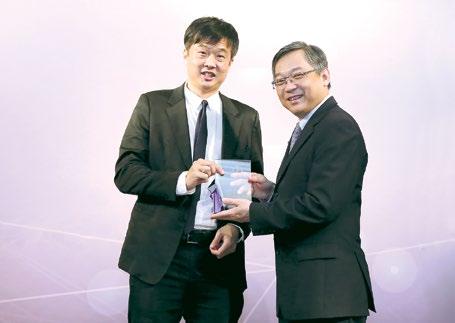 In 2010, he received the National Outstanding Clinician Mentor Award from MOH, as well as the Public Service Star National Day Award. A/Prof Toh Han Chong is the third recipient of the award.