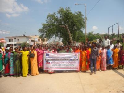 Dalit Women Land Rights : Hunger and caste discrimination of dalit community is visible widely across the country since decades.