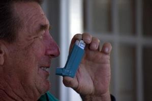 How to use the puffer (or metered dose inhaler) A puffer is also known as a metered dose inhaler, or an aerosol. In the puffer, the medicine is stored under pressure in the metal canister.