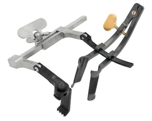 Piccolino Mini Lumbar Retractor Set Powerful ratchet action with quick release