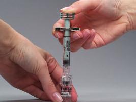 11 DO NOT bump or touch the plunger; doing so could cause the liquid to leak out. Press down until the vial adapter attaches to the ENBREL vial.