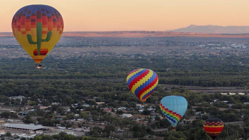 SGNO Exhibitor Prospectus 2018 Albuquerque, New Mexico March 21 st -24th Let Your Education Soar Over the