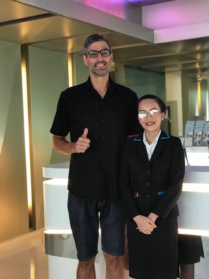 My experience at Bangkok Smile has been excellent. Staff has been friendly and has gone above and beyond to accommodate my schedule and payments.