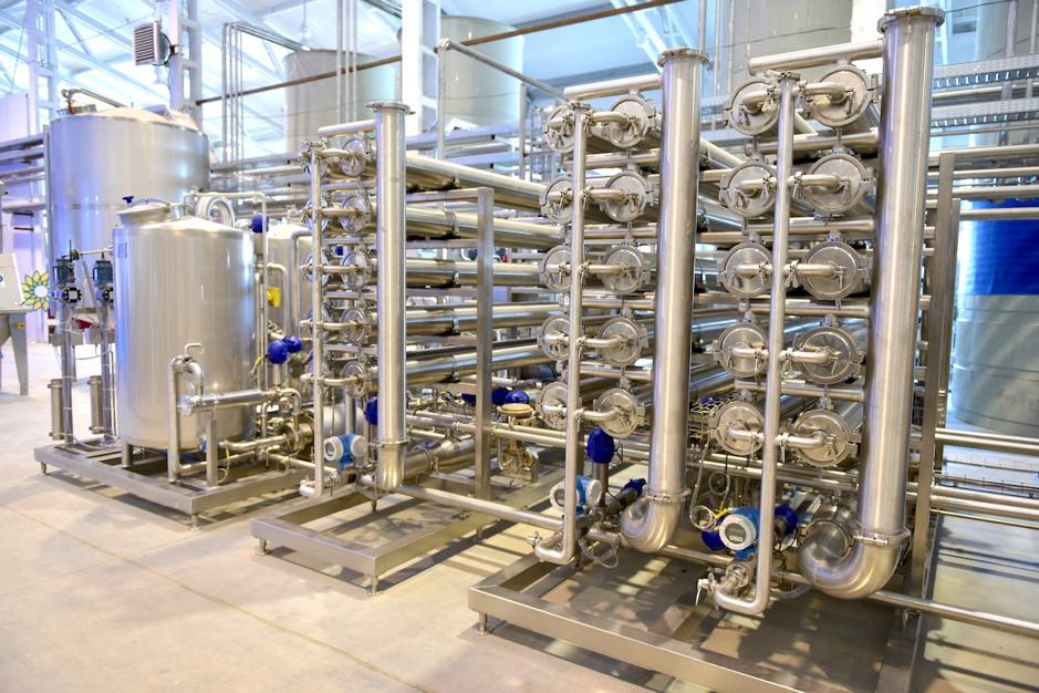 The unique technology and high-tech equipment supplied by Alfa Laval (Denmark) were successfully implemented at the first
