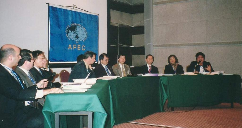 13. 11 th. Scientific Meeting Seoul, Korea, April 4, 2002 A full day Endodontic Symposium (Theme: Pain Endodontic practice) was held.