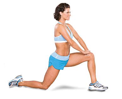 Start by kneeling on the floor. Now, bring your right foot forward by bending the right knee so that your body stays in a lunge position.