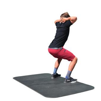 0 ONE-LEG CLIMBERS Push your body up over your leg on the 0 0cm high box,