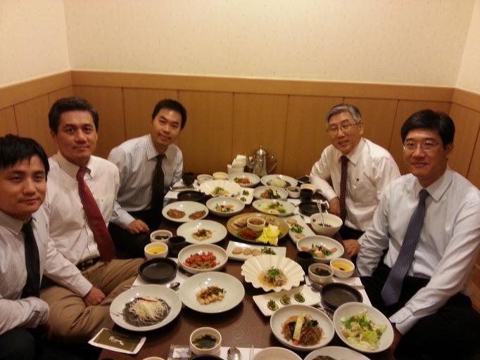dinner together with Prof Lee SH, Prof Kim GI, and Dr Cho in traditional Korea fashion.