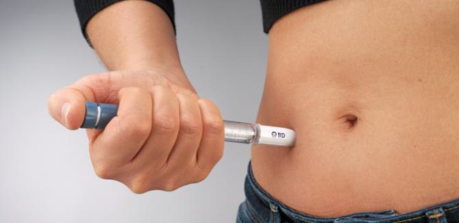 Insulin Treatment Type 1 diabetes At diagnosis People with type 2 diabetes require insulin as the