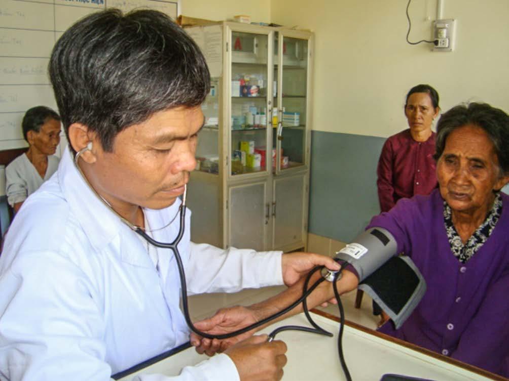 THANH TUNG MEDICAL STATION Annual Report 2014 Health-check at
