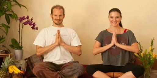 com Practice along with our Table Thai Yoga Massage DVDs info@heathandnicole.com www.