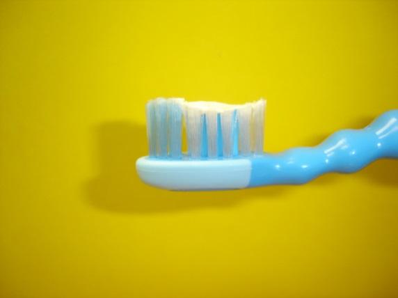 Key messages for tooth brushing and use of fluoride toothpaste Brush twice daily, last thing at night and on one other