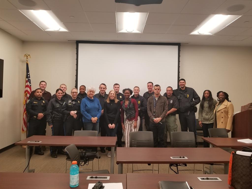 NAMI Charleston Area (SC) March 2019 Page 3 THE 2019 CRISIS INTERVENTION TRAINING (CIT) SPRING SCHEDULE March 7-8: May 2-3: Office May 16-17 : August 1-2 Sherriff s Office August 15-16 Center October