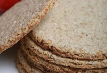 Oatcakes with reduced fat cheese.