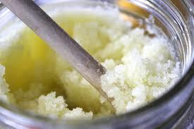 Aromatic Salt scrub This is perfect to exfoliate skin in preparation for a deep and lasting tan. Fresh coconut combines with aromatic salt scrub.